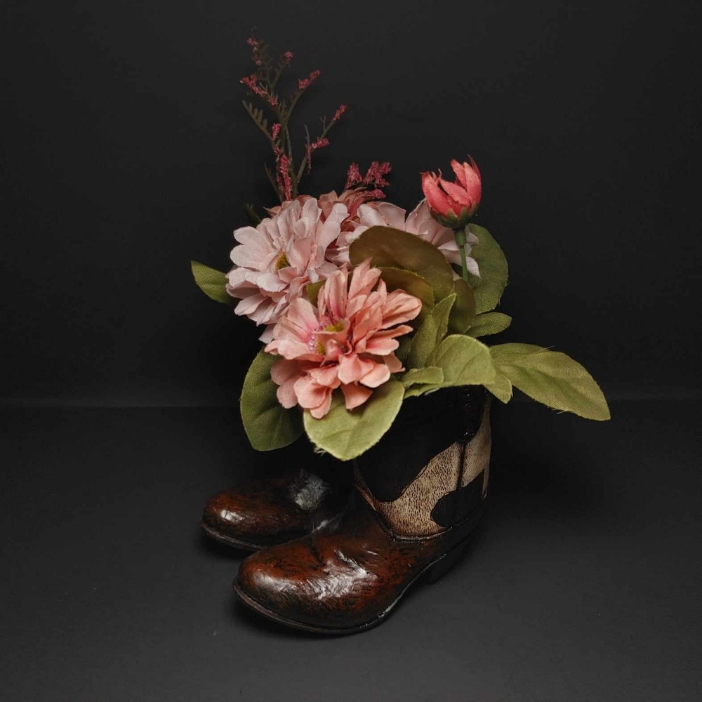 Boot flower holder - Picture 3 of 4